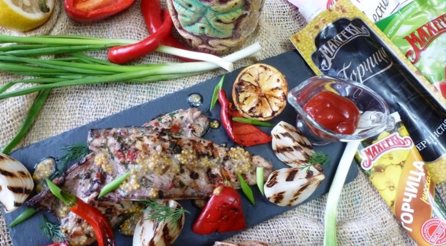 Aromatic grilled mackerel with mustard dressing