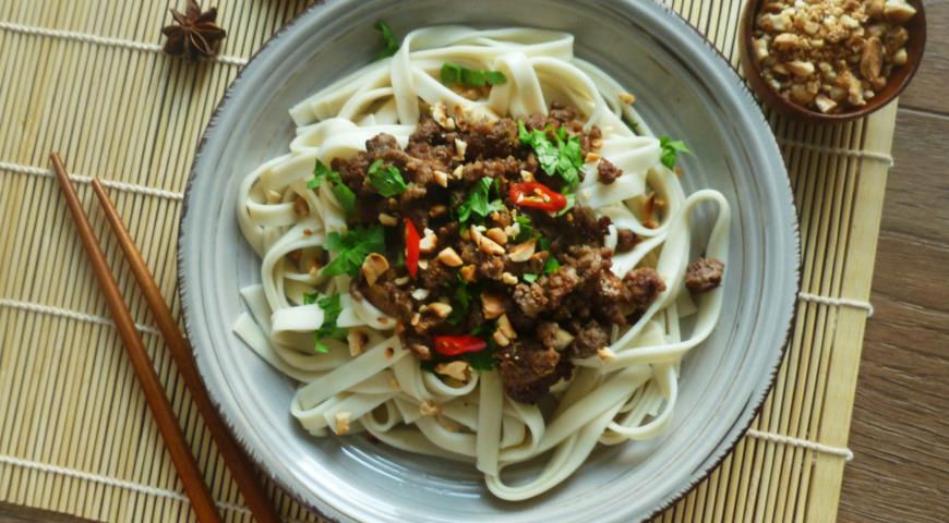Asian crispy beef noodles