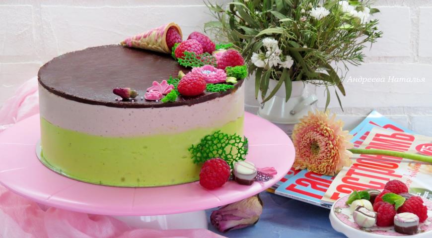 Cake "Bird`s milk" Raspberry-Pistachio-Rose