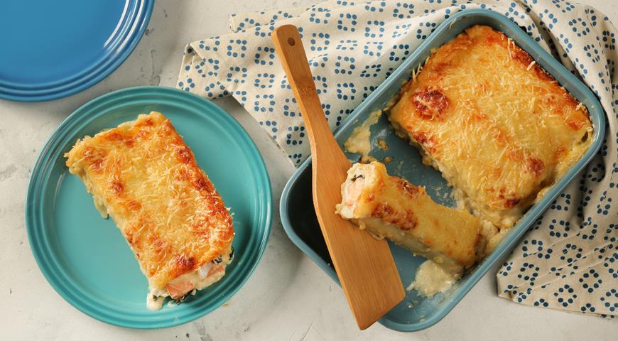 Canneloni with salmon and spinach
