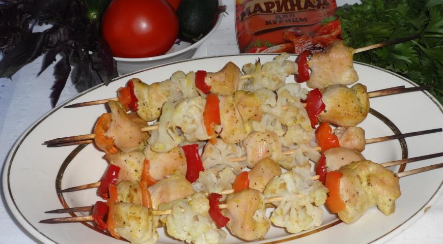 Chicken fillet shashlik with cauliflower