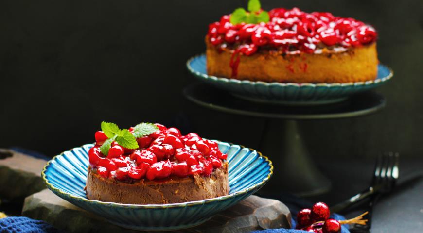 Chocolate Cheesecake with Gellied Cherry