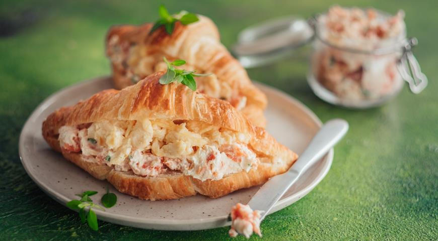 Croissant with scrambled sockeye salmon