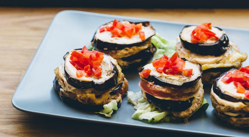 Eggplant appetizer with tomatoes