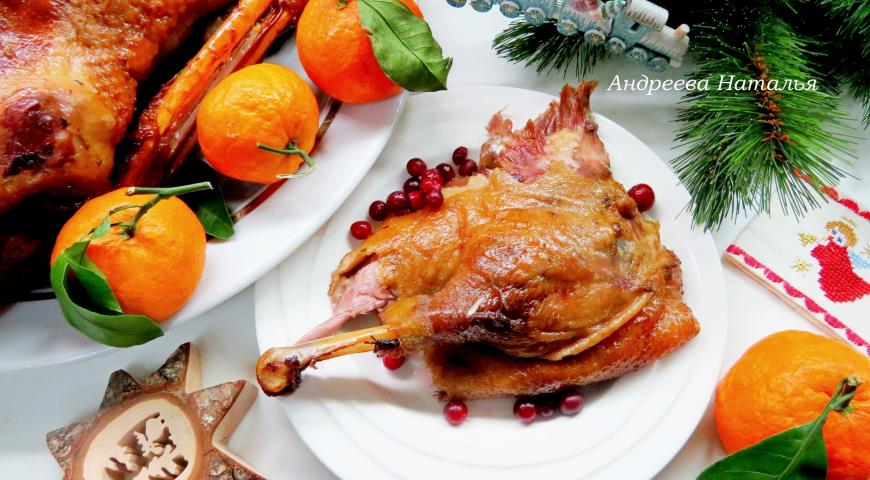 Goose baked with tangerines