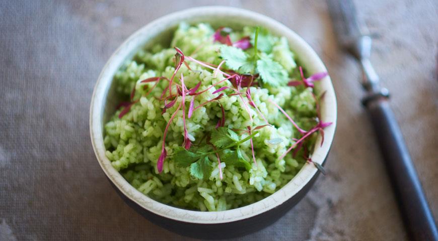 Green rice with cilantro