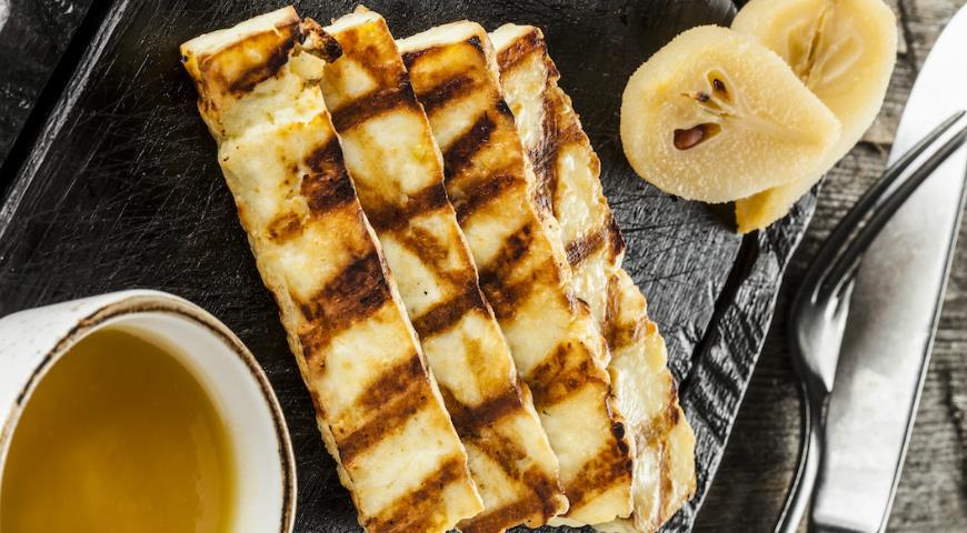 Grilled halloumi with pickled pear