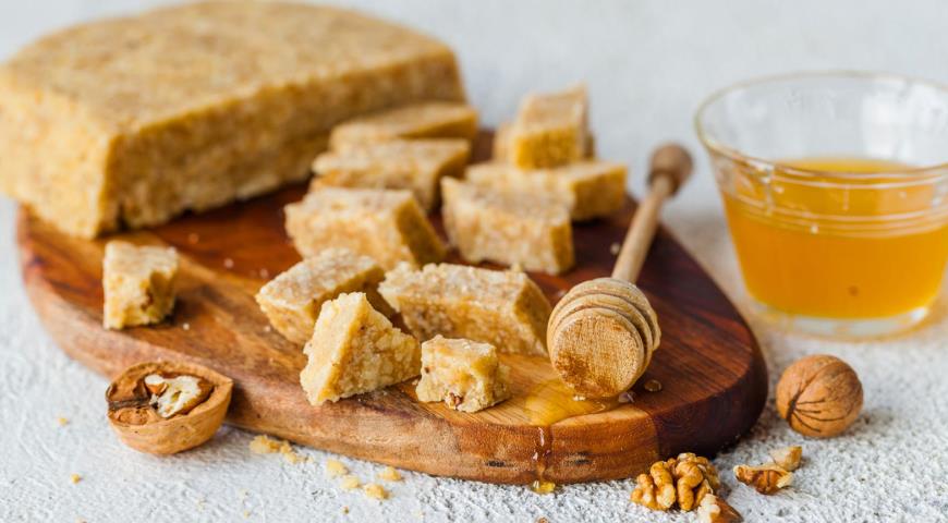 Halva with honey and nuts