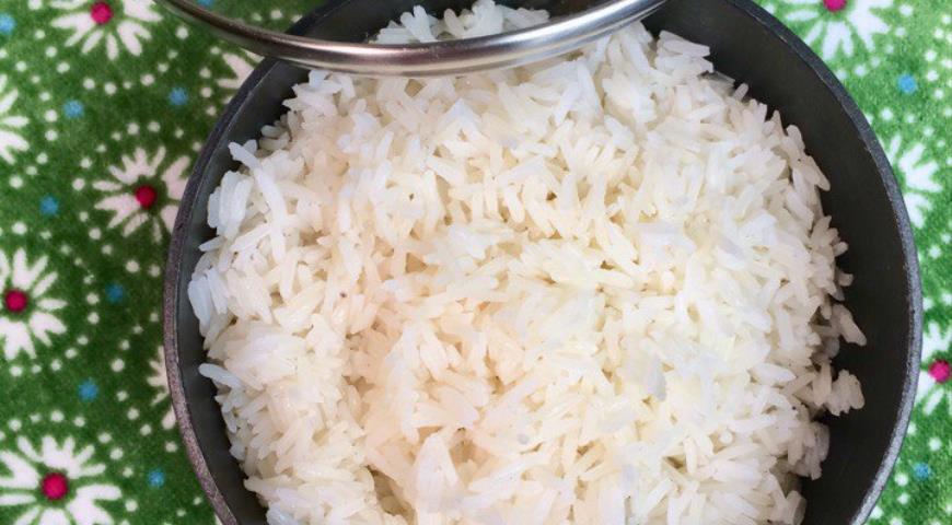 Jasmine rice boiled in chicken broth with butter