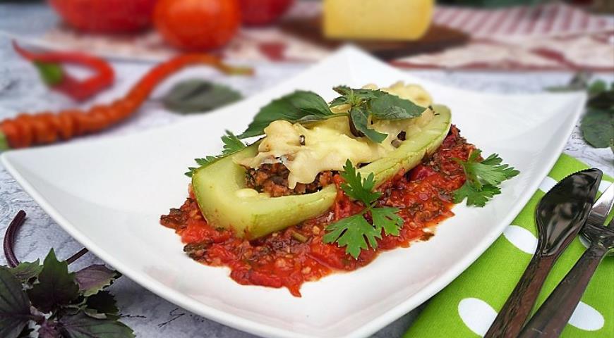 Kıymalı Kabak Sandal - zucchini boats with minced meat