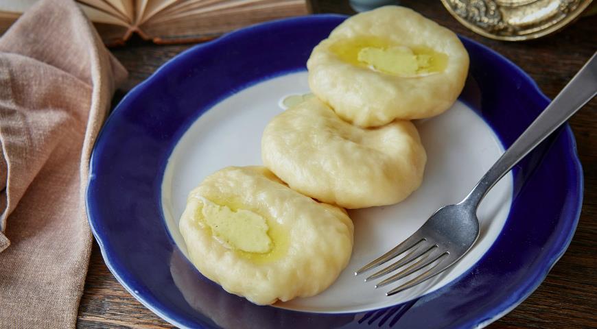 Kveri or Georgian dumplings