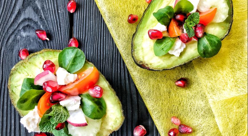 Light snack with avocado