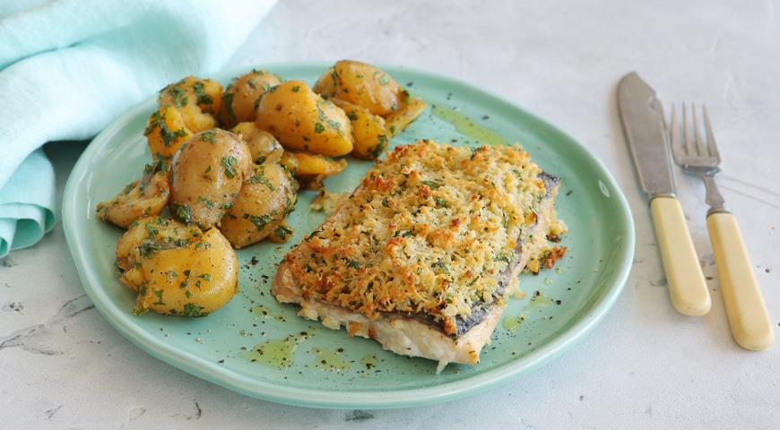 Omul fillet baked with crispy cheese crust