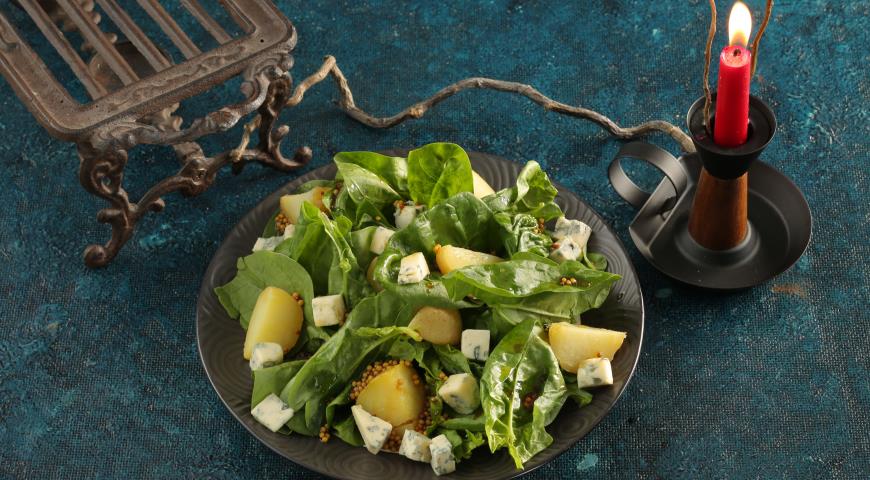Potatoes, spinach and blue cheese