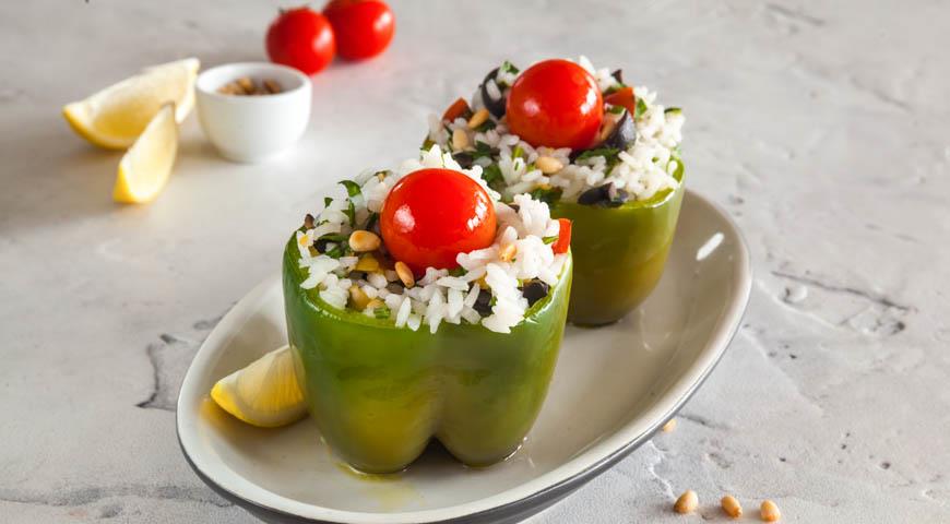 Stuffed Peppers with Rice and Pine Nuts