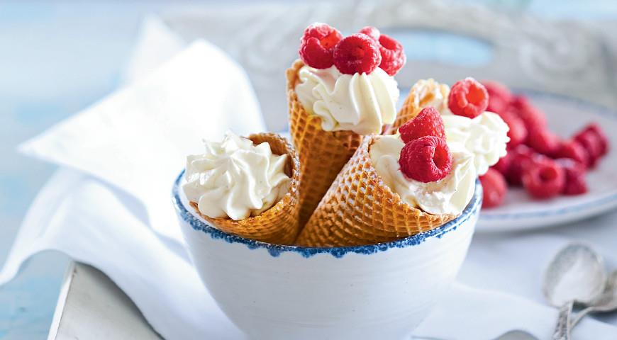 Sweet waffles-cone with cottage cheese and berries
