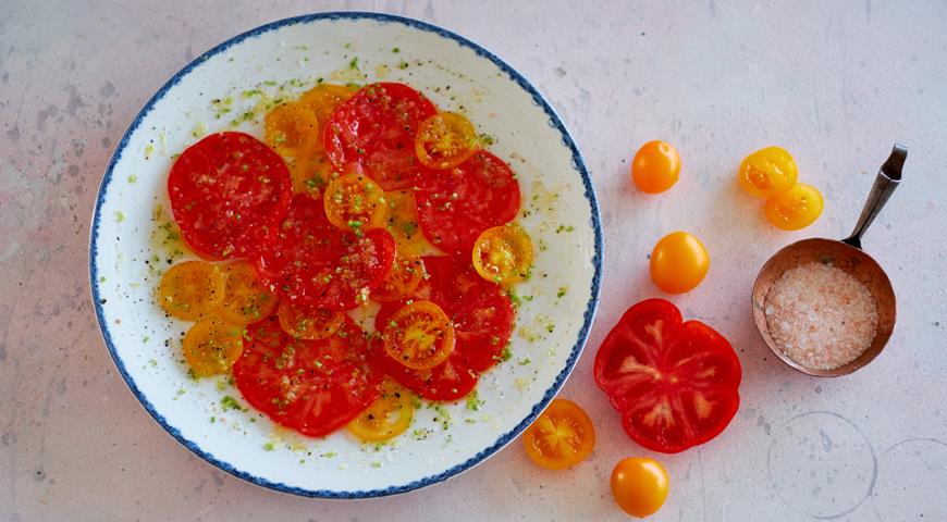 Tomato carpaccio with ginger-citrus dressing