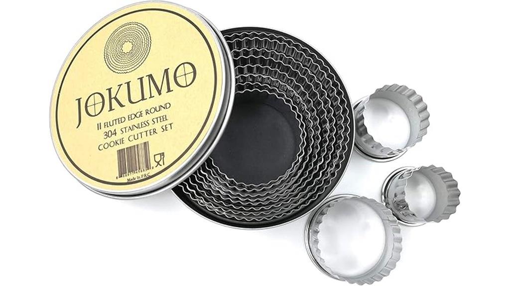 fluted edge pastry cutters