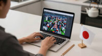 A Voxel Tokyo In Real Japan Time – Ride The Yamanote Line And Study Japanese